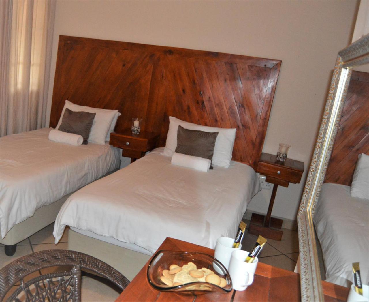Buffalo Hotel Hectorspruit Exterior photo