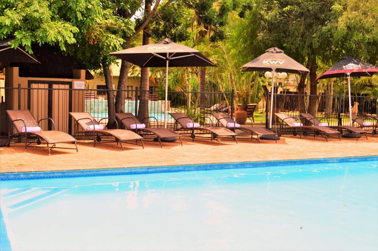 Buffalo Hotel Hectorspruit Exterior photo